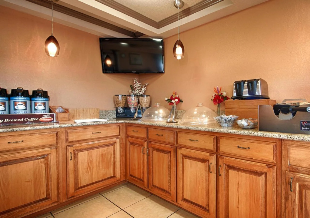 Best Western Montis Inn