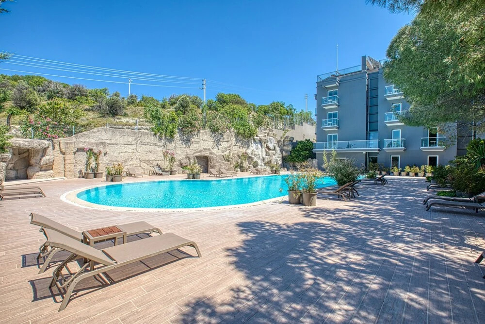AEGEAN Apartments - Marina & Chios Island View