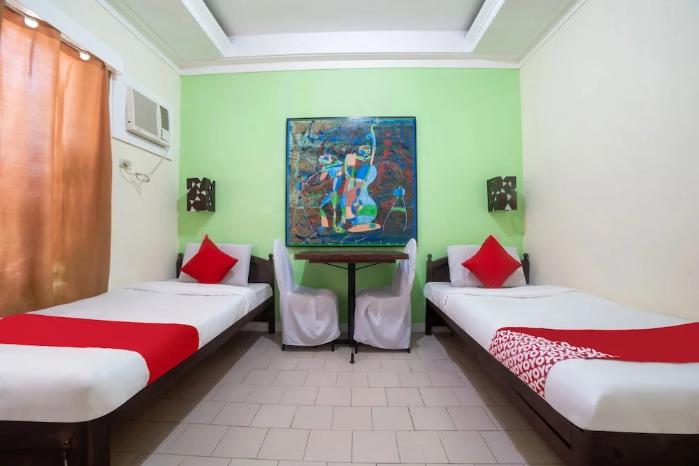 Ponce Suites Art Hotel