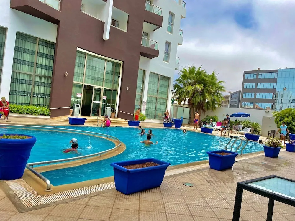 Sourebou Chez Appart Hotel Founty Beach