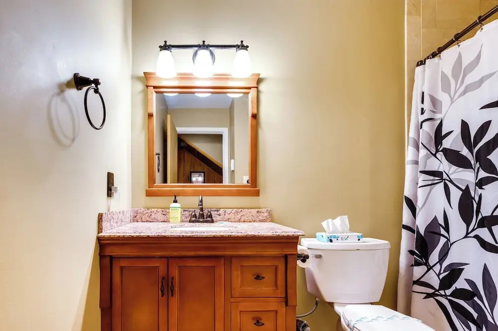 Lincoln Townhome w/ Community Pool & Club Access!