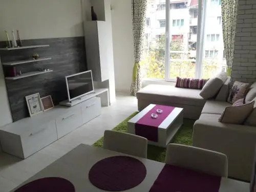 Apartment South Park - Louis Eyer