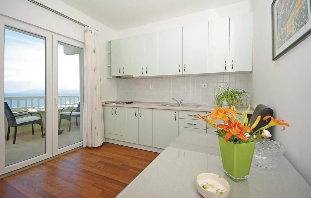 Amazing Home In Makarska