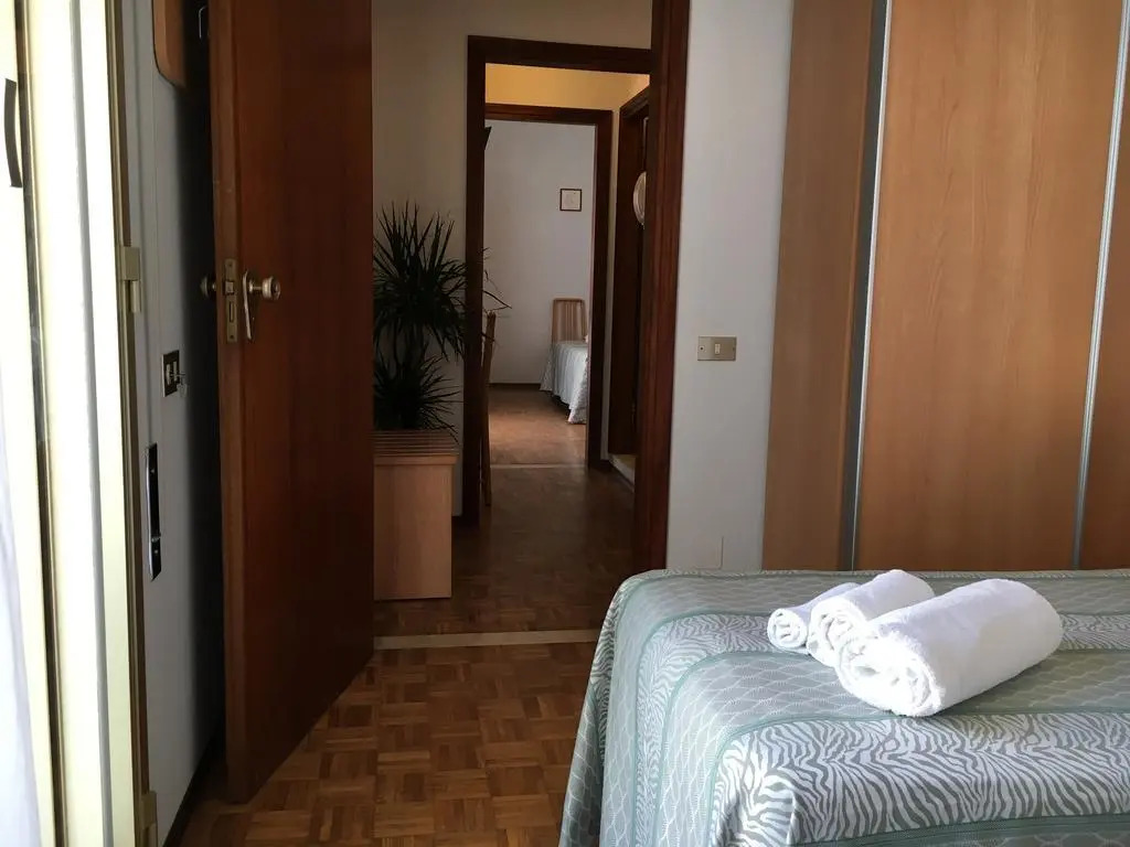 Hotel Consul