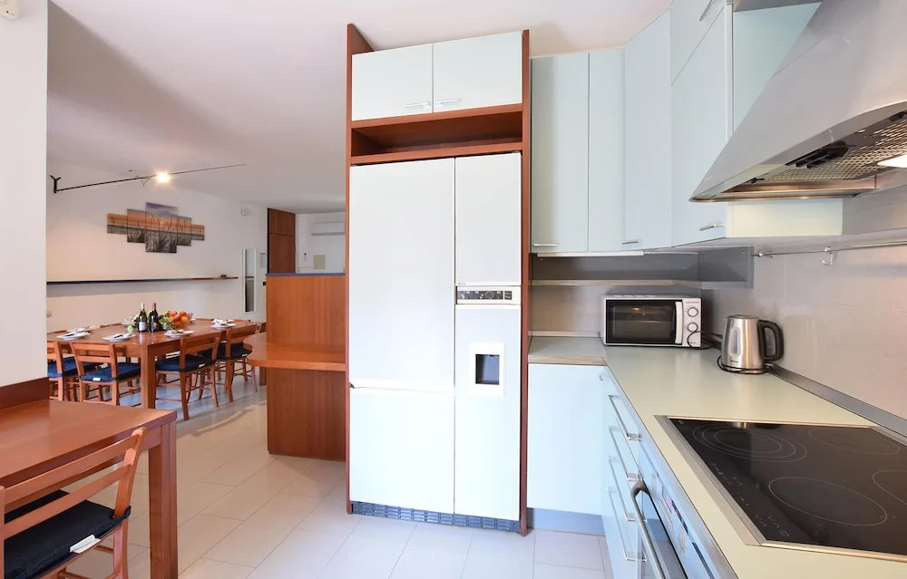 Awesome Apartment in Lignano Sabbiadoro With Outdoor Swimming Pool, Wifi and 4 Bedrooms