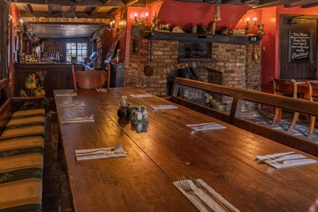 The Leagate Inn