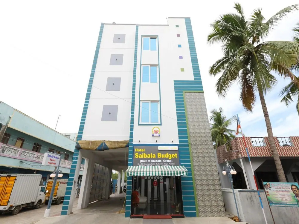OYO 15857 Saibala Budget Hotel