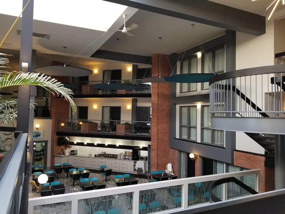 Best Western Laval-Montreal