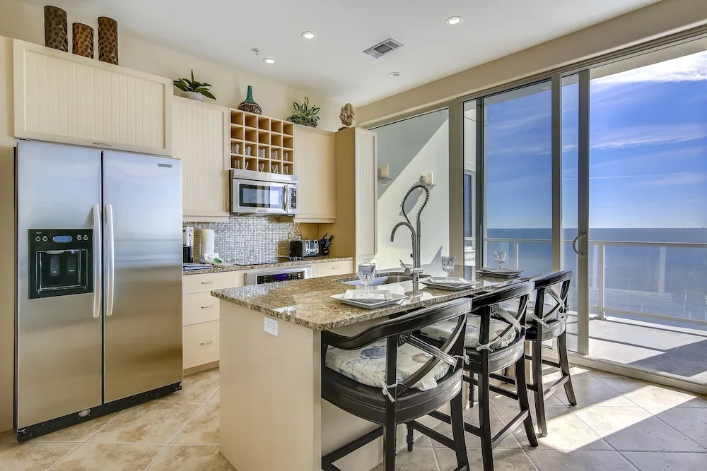 Diamond Beach 603 - 3 Br Condo