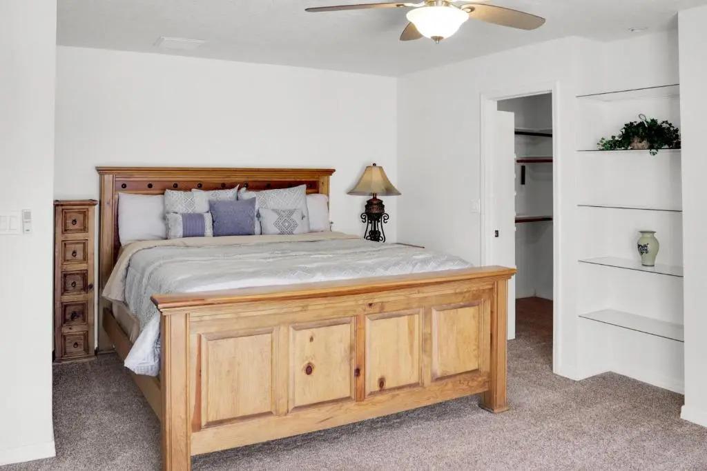 *New* Cozy Pool Home - Heart Of Lake Havasu
