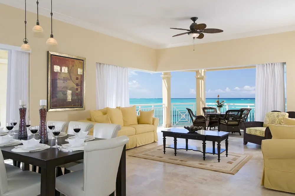 Windsong Oceanfront Villa