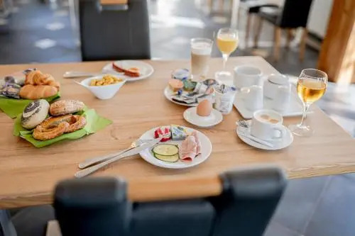 Hotel Donau-Ries & Restaurante Delphi