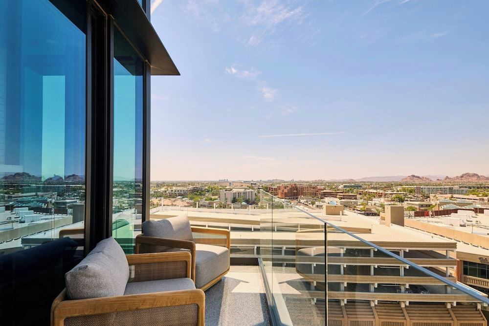 Отель The REMI., Scottsdale, Autograph Collection
