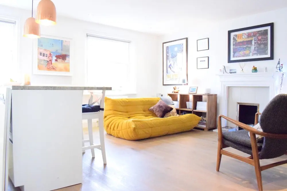 Modern 1 Bedroom Apartment in Victoria