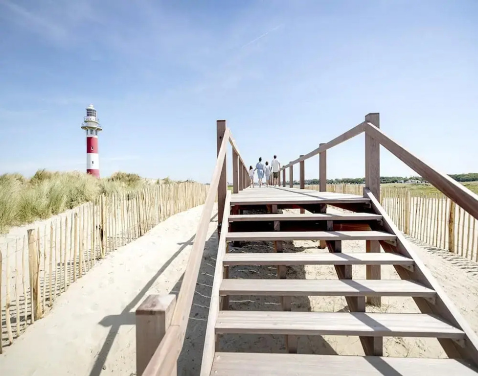 Apartment Nieuwpoort With Stunning Beach Views