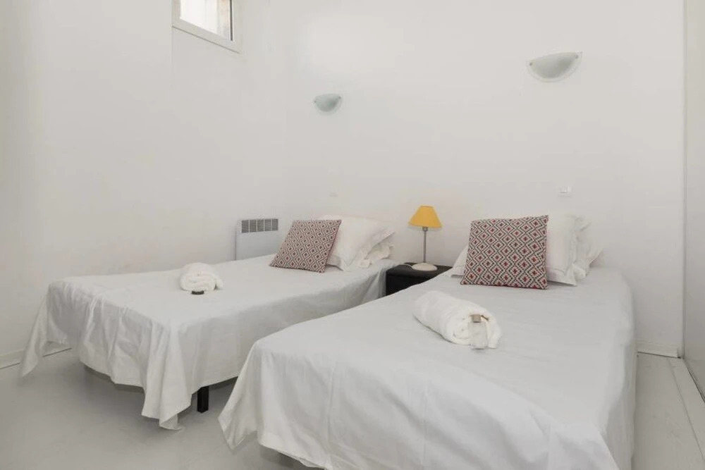 677 Apartment 48 M² City Center