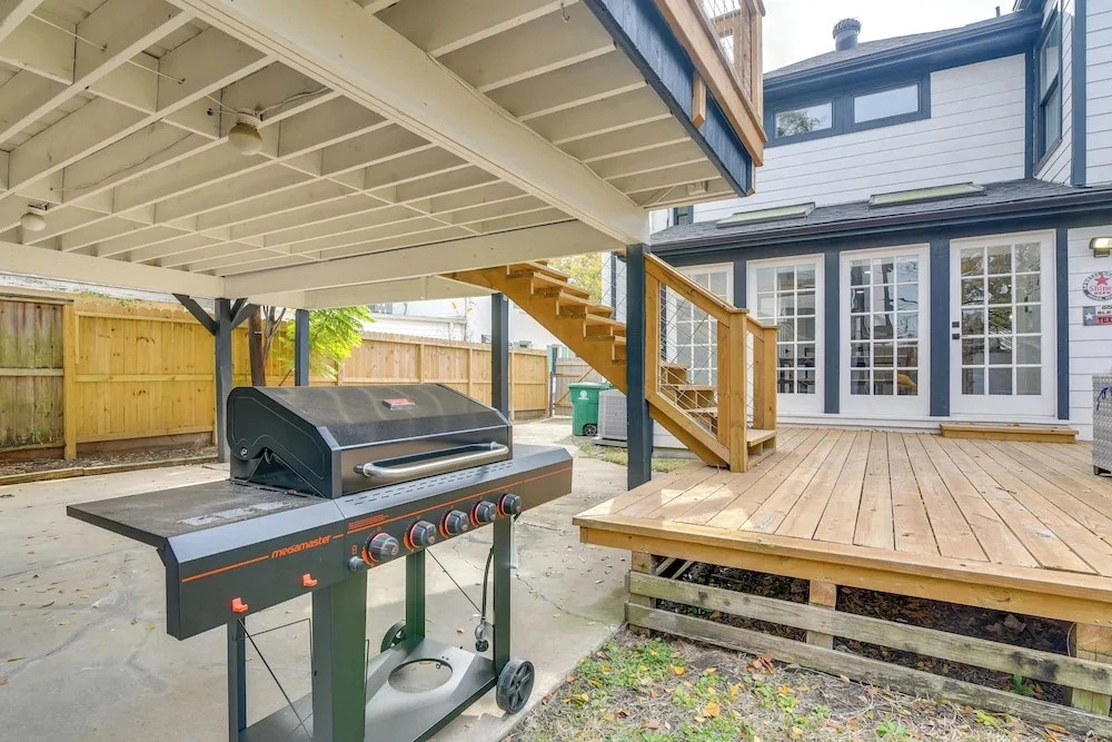 2-unit Houston Getaway Near NRG & Hermann Park