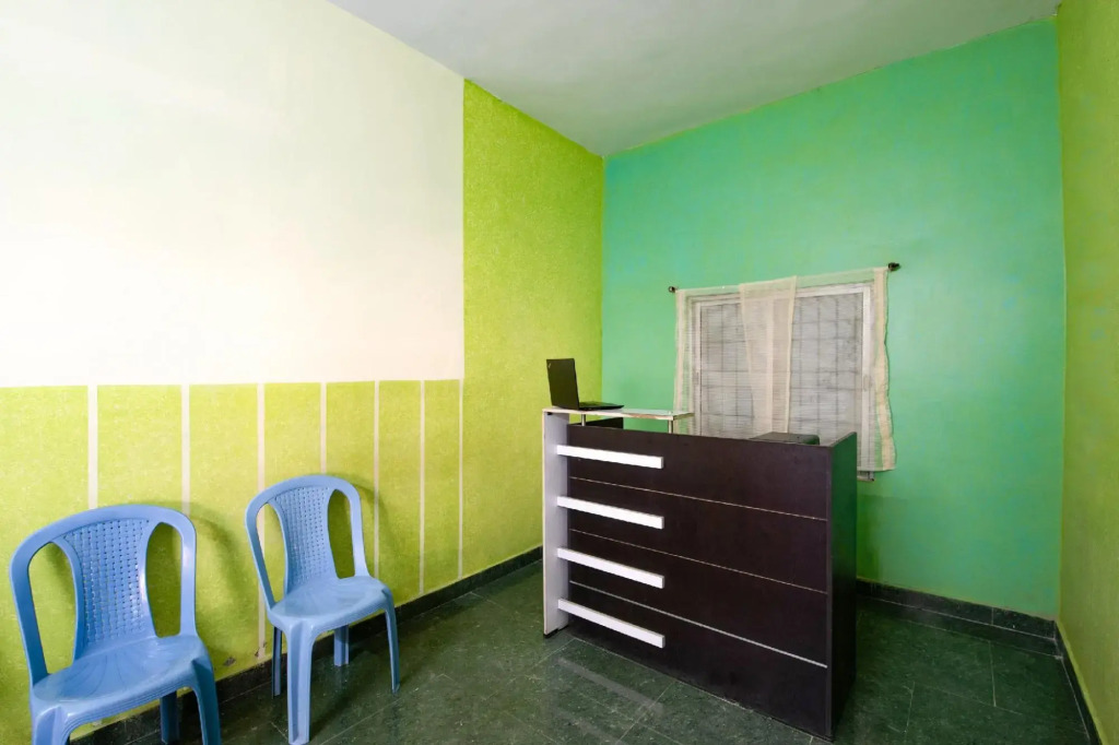 Sonika Grand by OYO Rooms