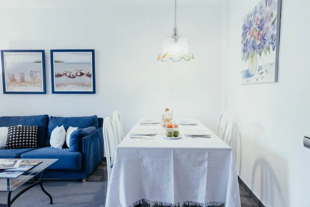 Hauzify I Apartaments La Martina