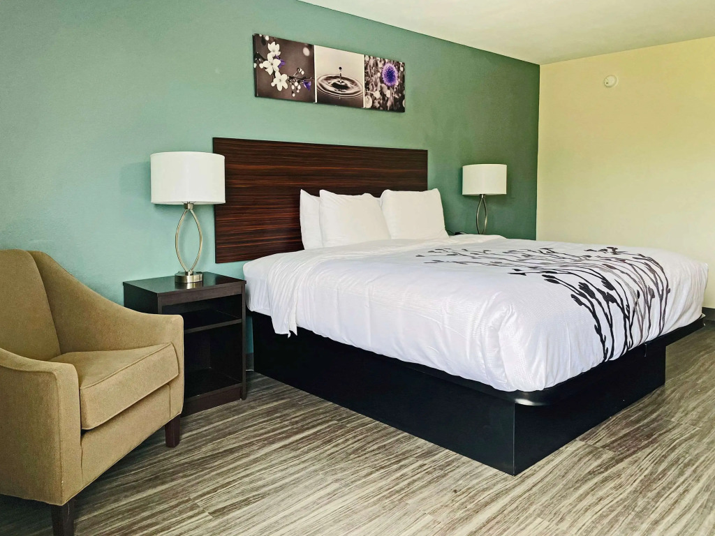Americas Best Value Inn & Suites-Foley - Fully Renovated
