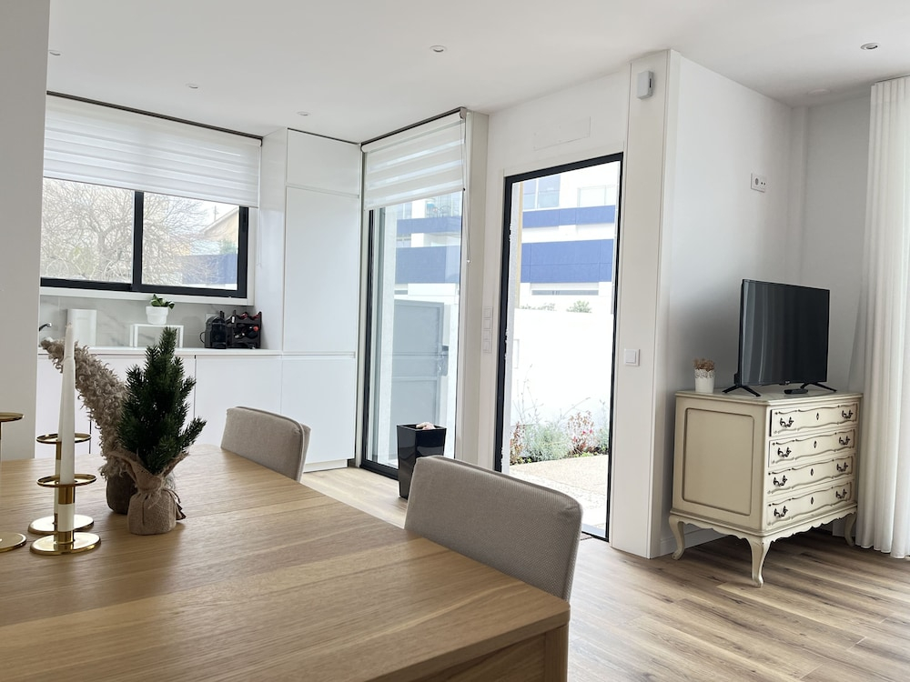 Espinho Beach House by Trip2Portugal