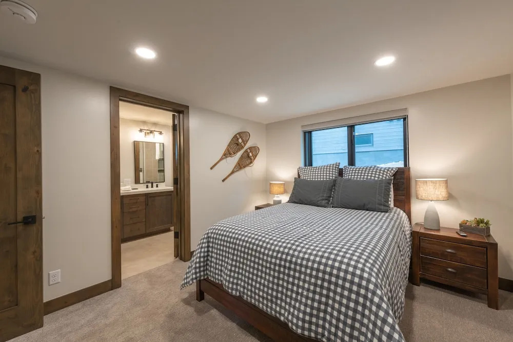 DV Loop Old Town Home by Luxury Mountain Destinations