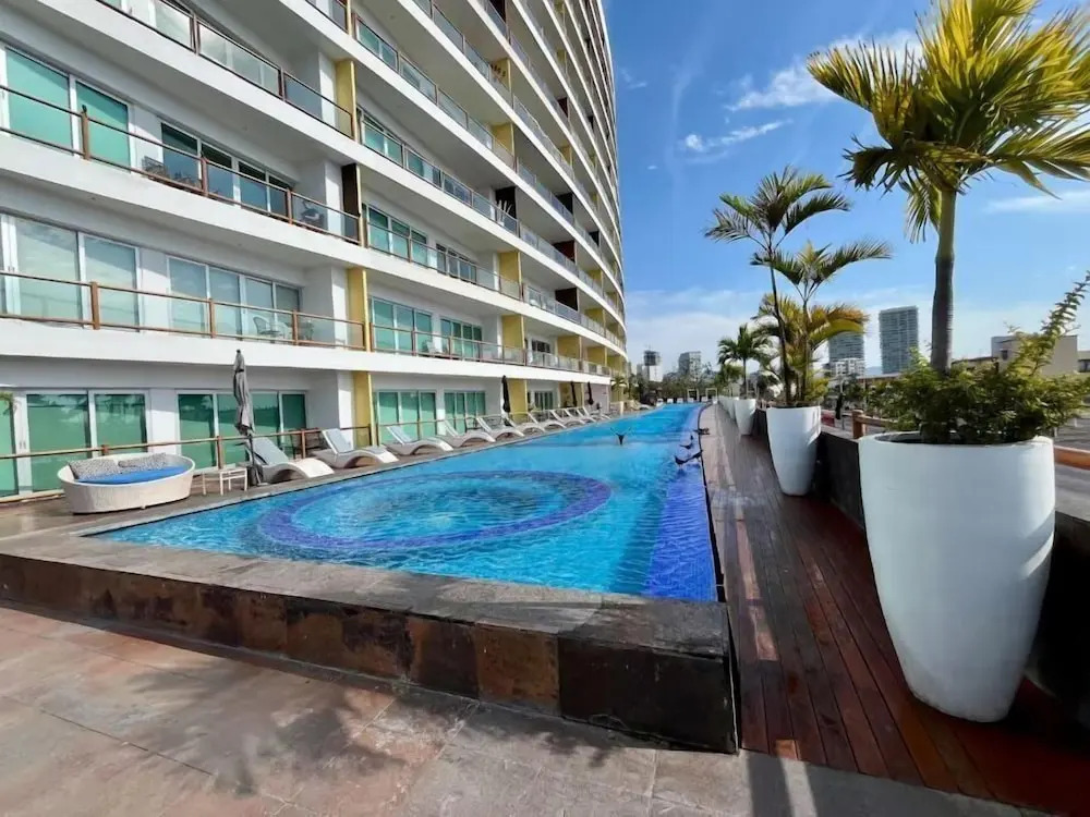 Deck12 Casino and Resort by Monyxbnb