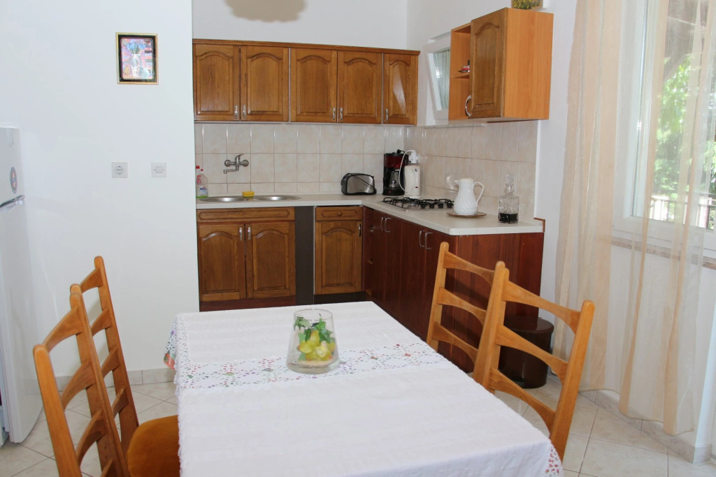Apartment Radin - 2 bedroom apartment: A1 Vodice, Riviera Sibenik