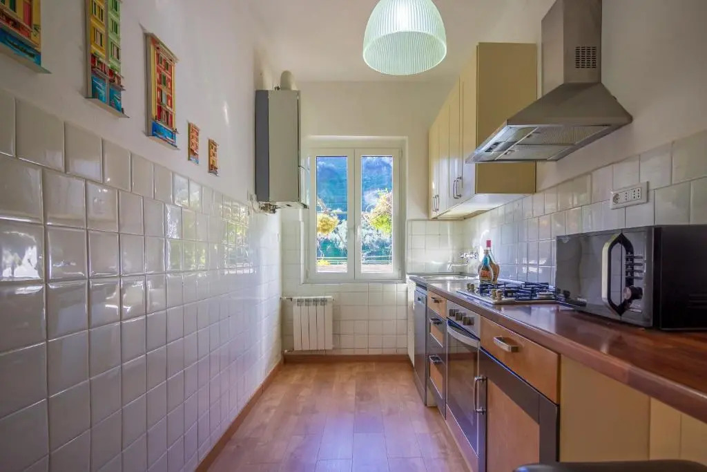 Flora by PortofinoHomes