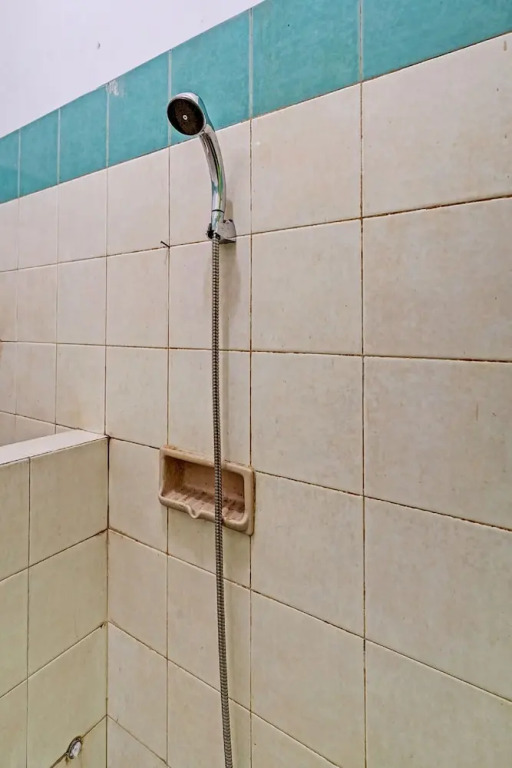 OYO Life 92709 Kost Teras Cikapundung Syariah