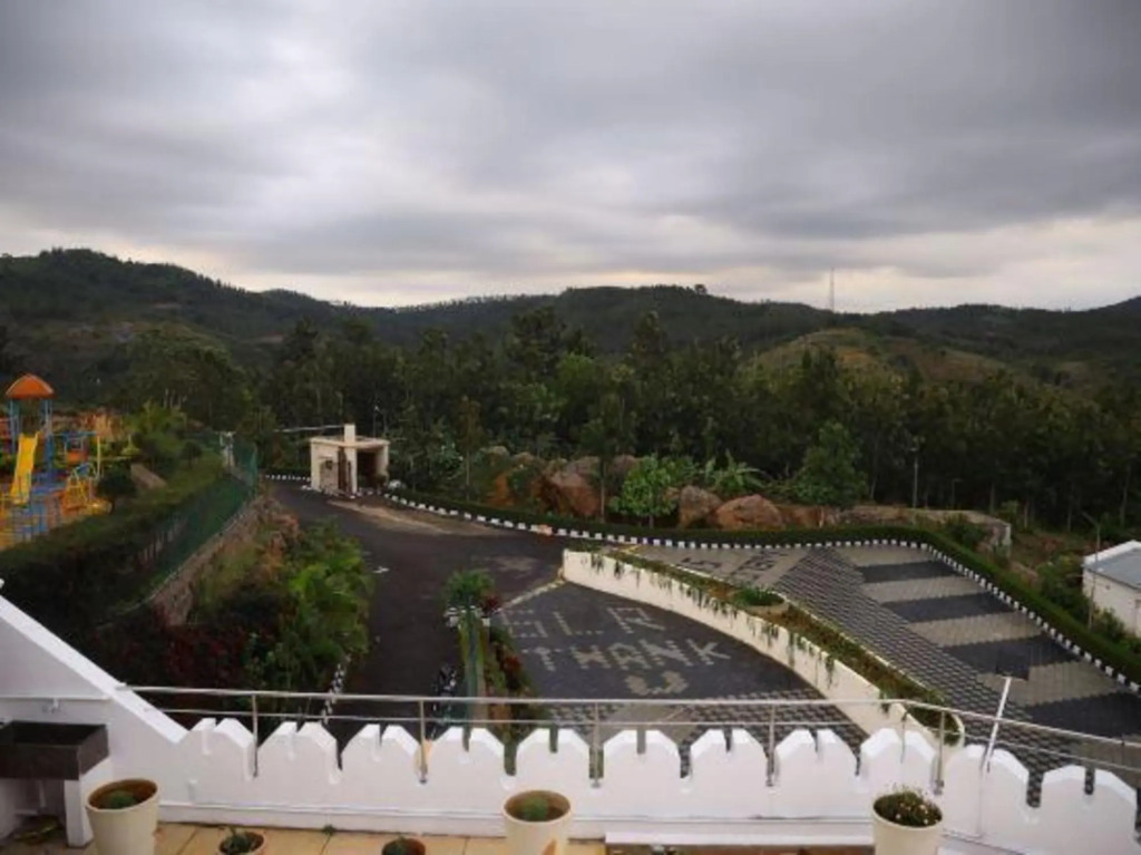 Silverline Retreat Hotel