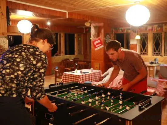 Dragon's Den Hostel