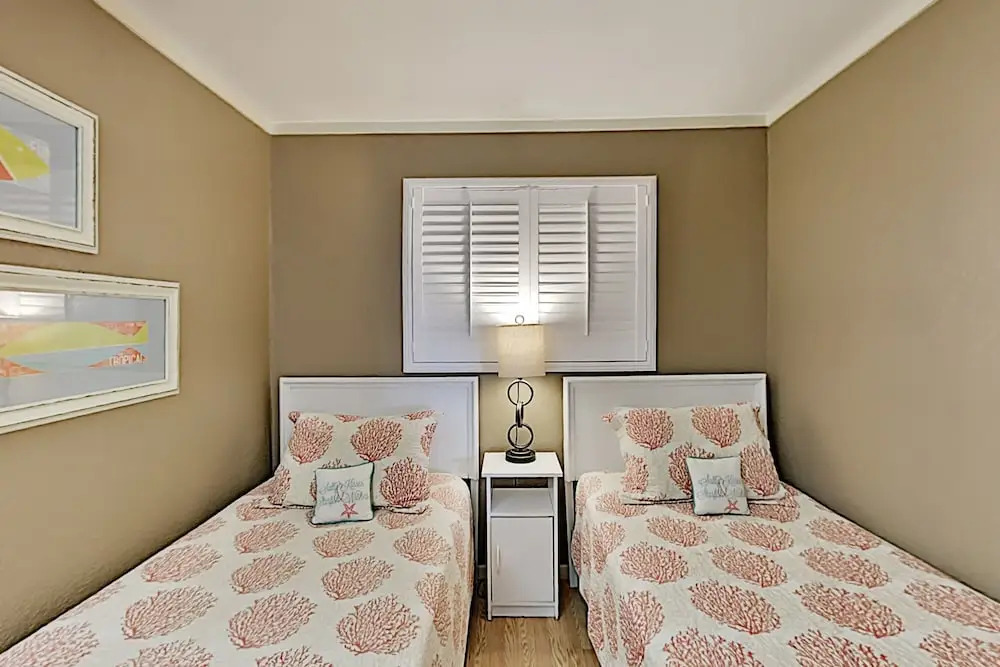 Mbre331a 2 Bedroom Condo