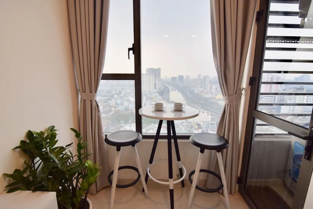 Chau Apartments