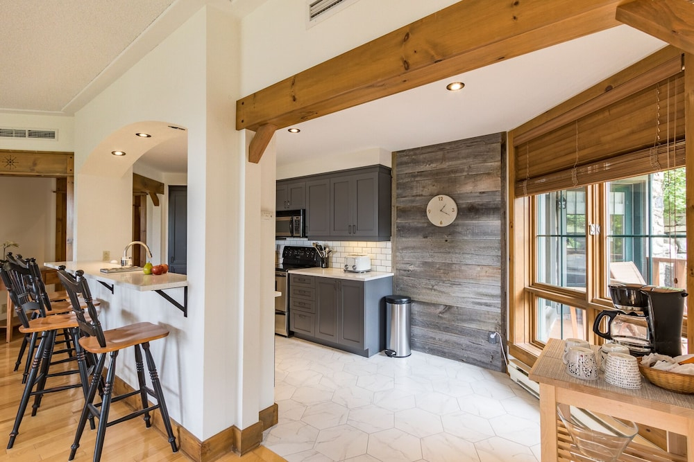 Equinoxe by Tremblant Platinum
