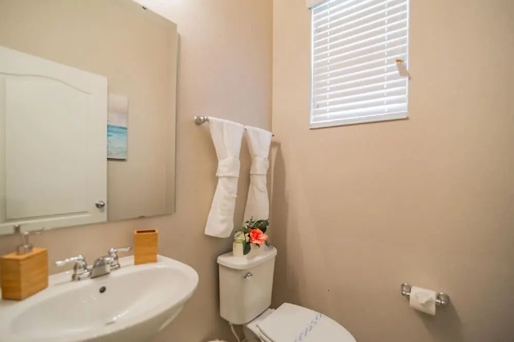 5133 Compass Bay