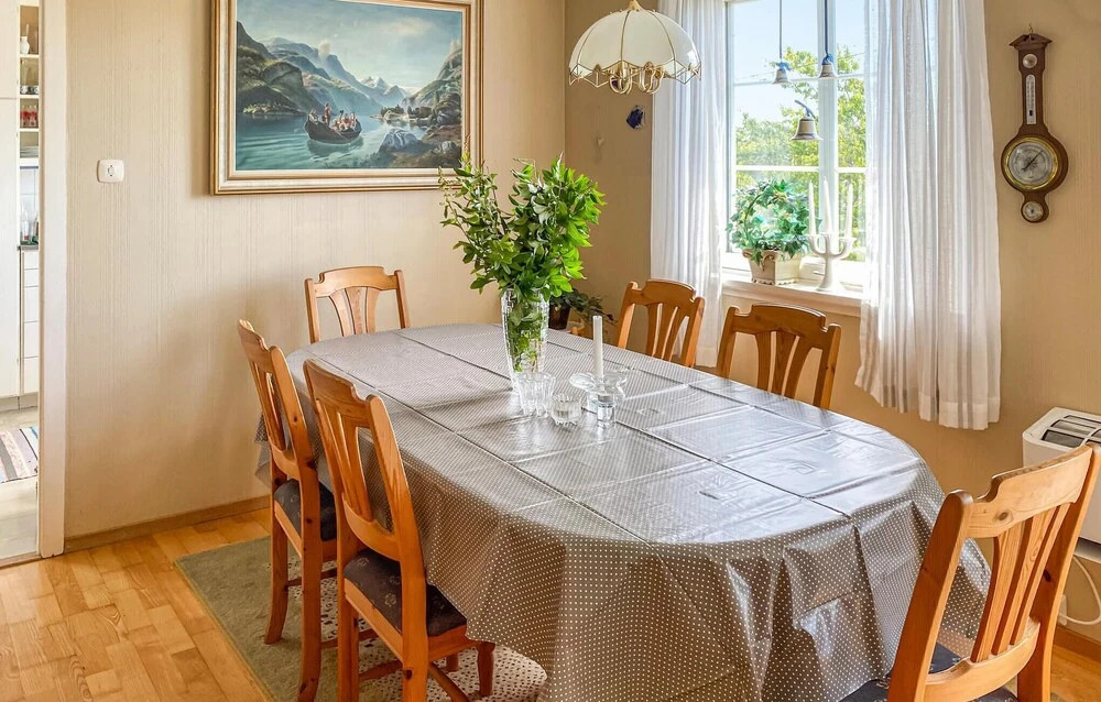 Awesome Home In Lindesnes With Wifi