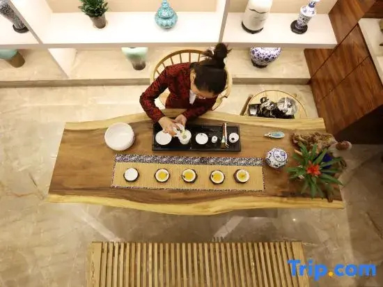Xiyu international boutique apartment