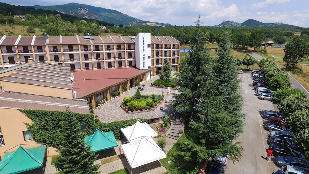 Hotel Kiris