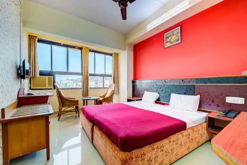 Hotel Poonam