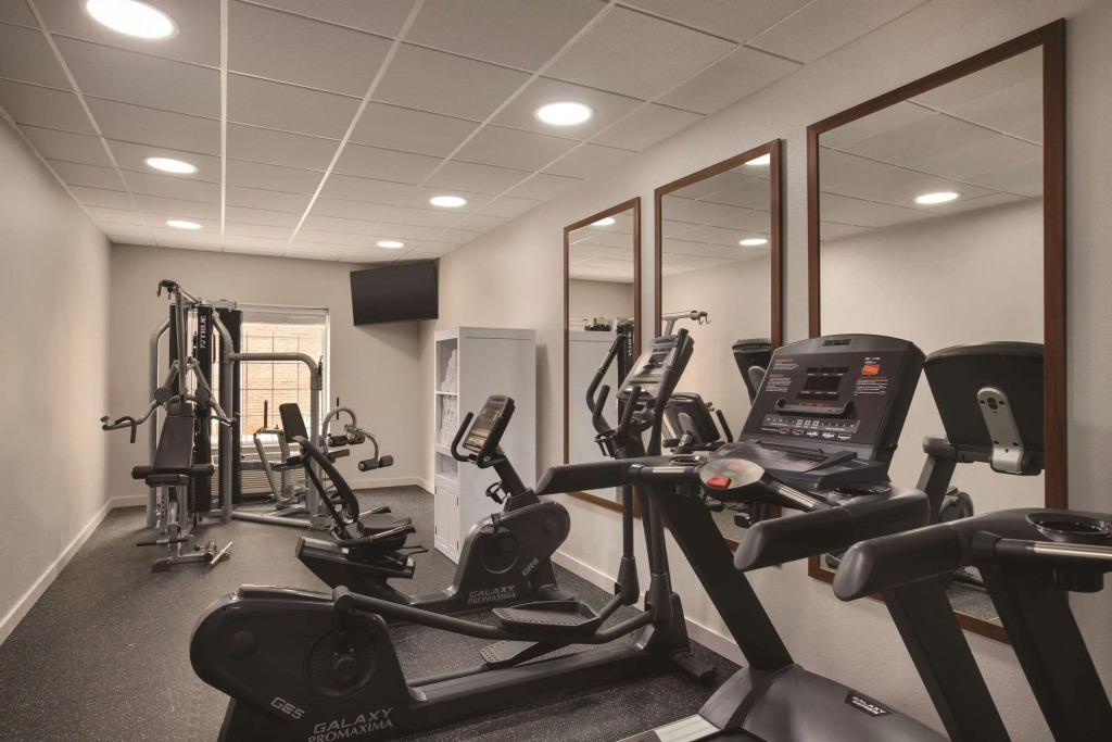 Country Inn & Suites by Radisson, RJ Stadium - Tampa Airport East