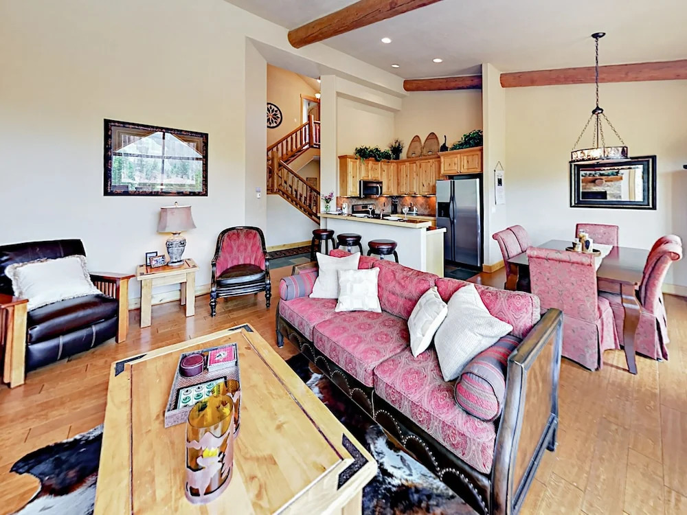 509 Antler Way Townhouse 4 Bedrooms 3.5 Bathrooms Townhouse