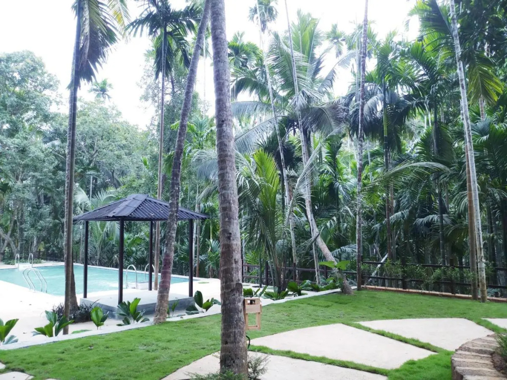 Stone Wood Premier Gokarna