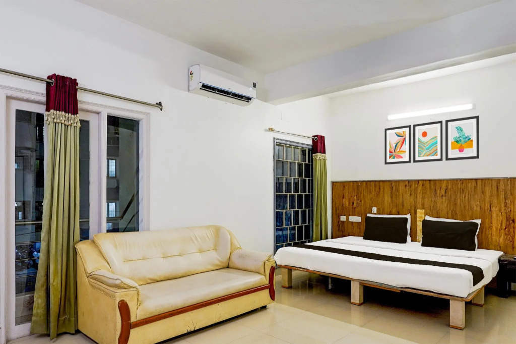 Lotels Hotel