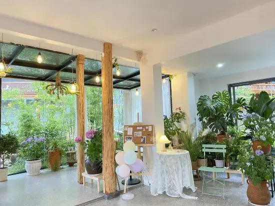 Shiyue Guesthouse