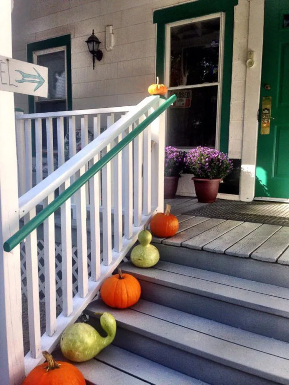 CoHo: Conway Hostel