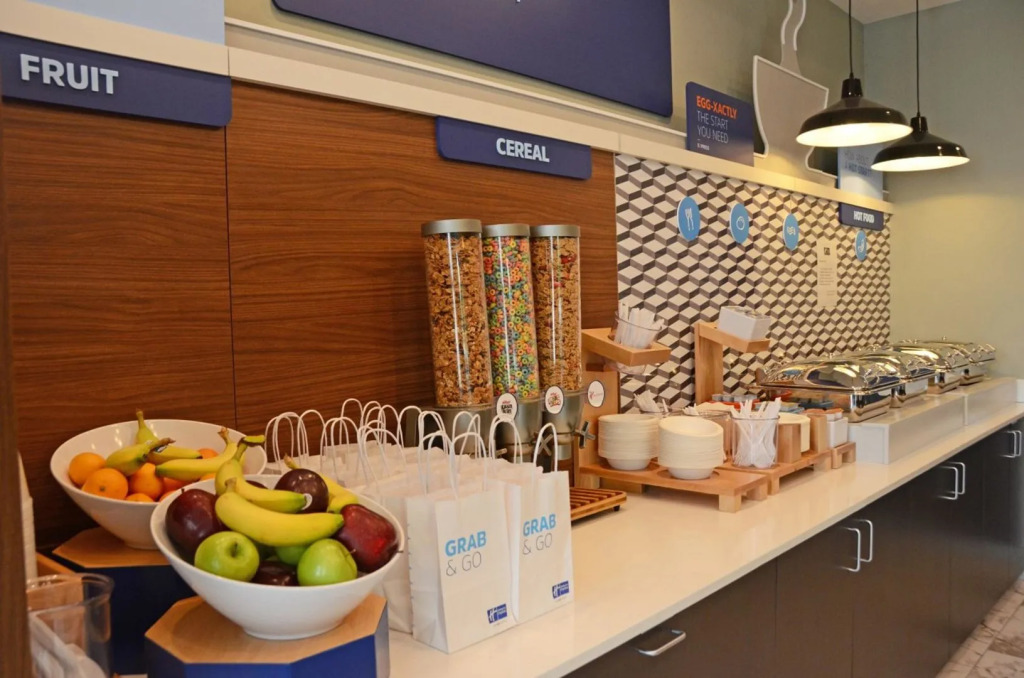 Holiday Inn Express & Suites Franklin - Berry Farms by IHG