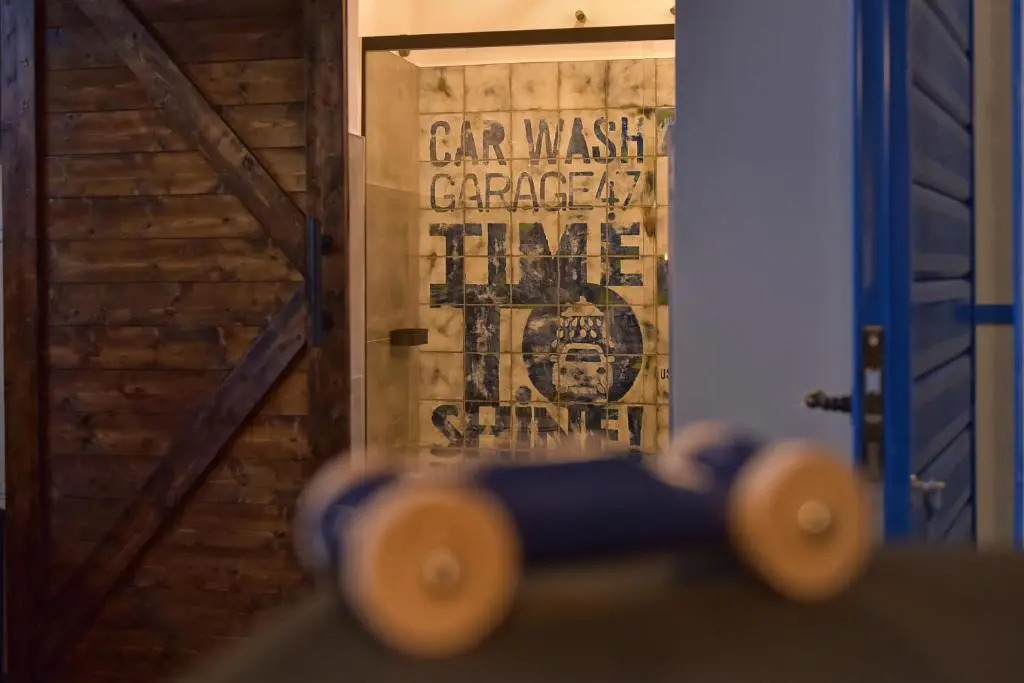 GARAGE47 Storica Officina Meccanica LOFT B&B iN PIENZA