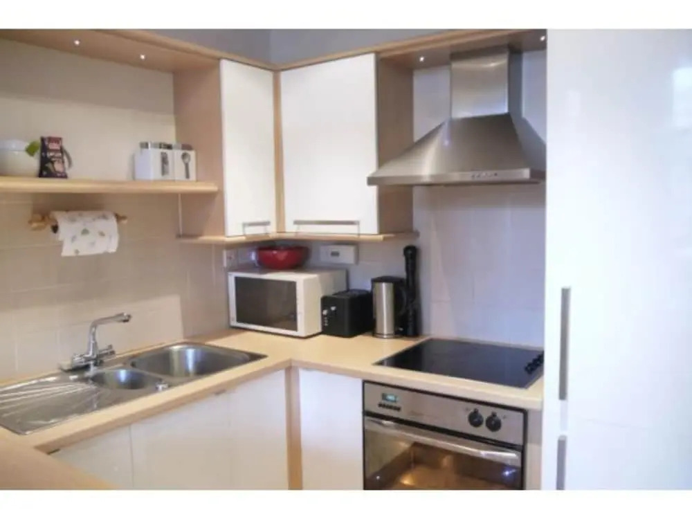 Two Bedroom Flat in Edinburgh