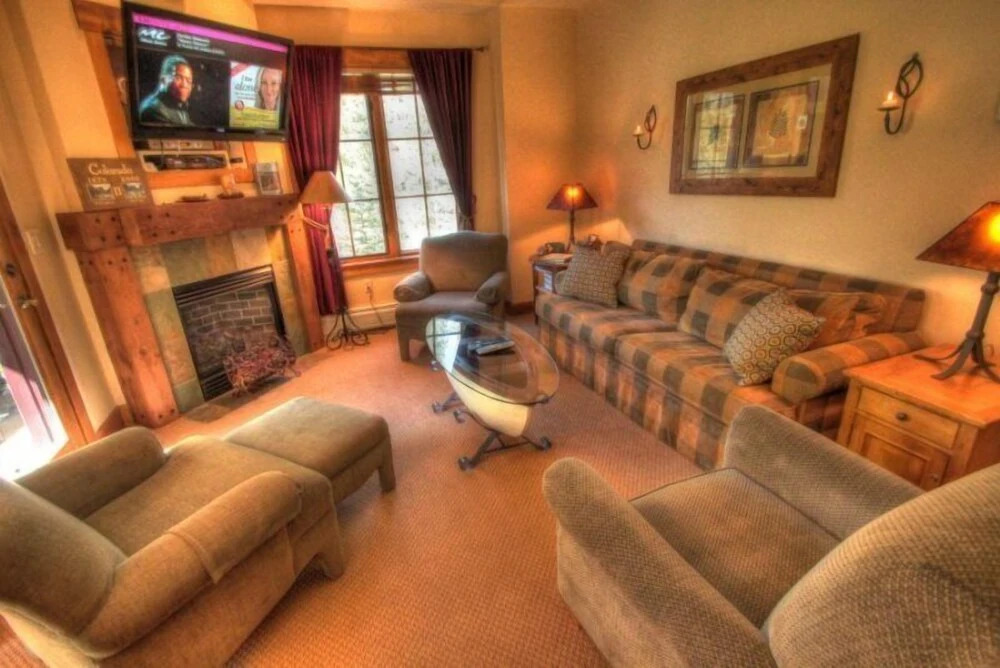 Beautiful 3 Bedroom Mountain Condo In River Run Village With Hot Tub Access And Walking Distance To The Gondola